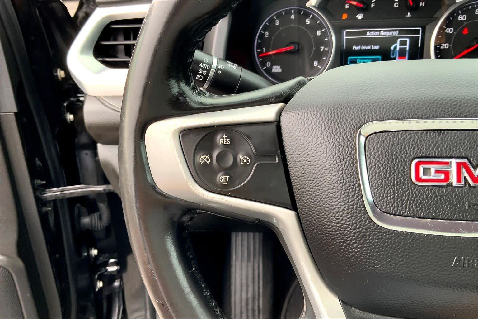 Used 2019 GMC Acadia SLT w/ LPO, Floor Liner Package FWD image 20
