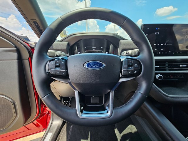 Certified 2026 Ford Explorer Platinum w/ LUX Leather Package AWD/4WD image 15