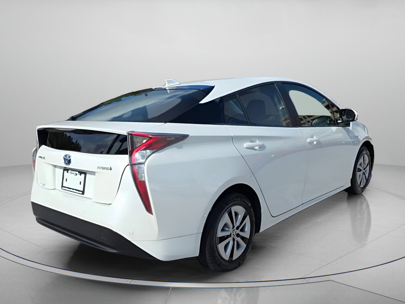 Used 2017 Toyota Prius Four image 29