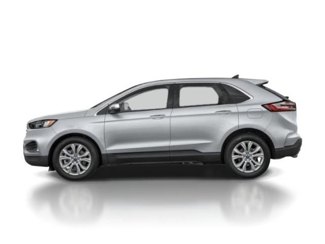 Certified 2022 Ford Edge Titanium w/ Class II Trailer Tow Package AWD/4WD image 3