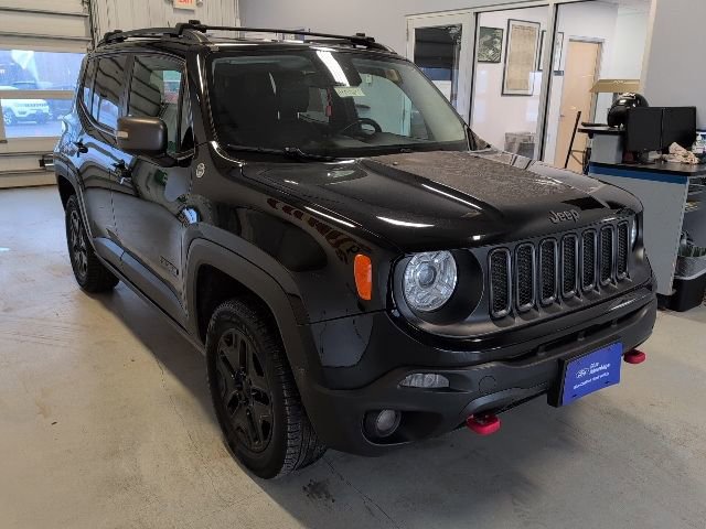Used 2017 Jeep Renegade Trailhawk image 7