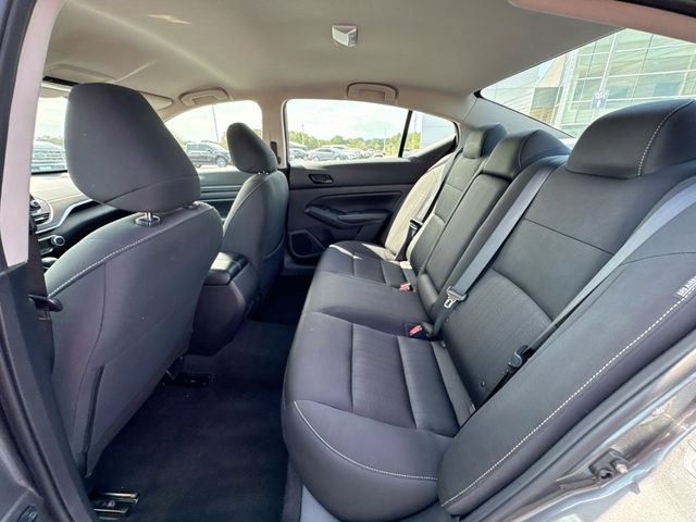Used 2025 Nissan Altima 2.5 SV FWD image 22