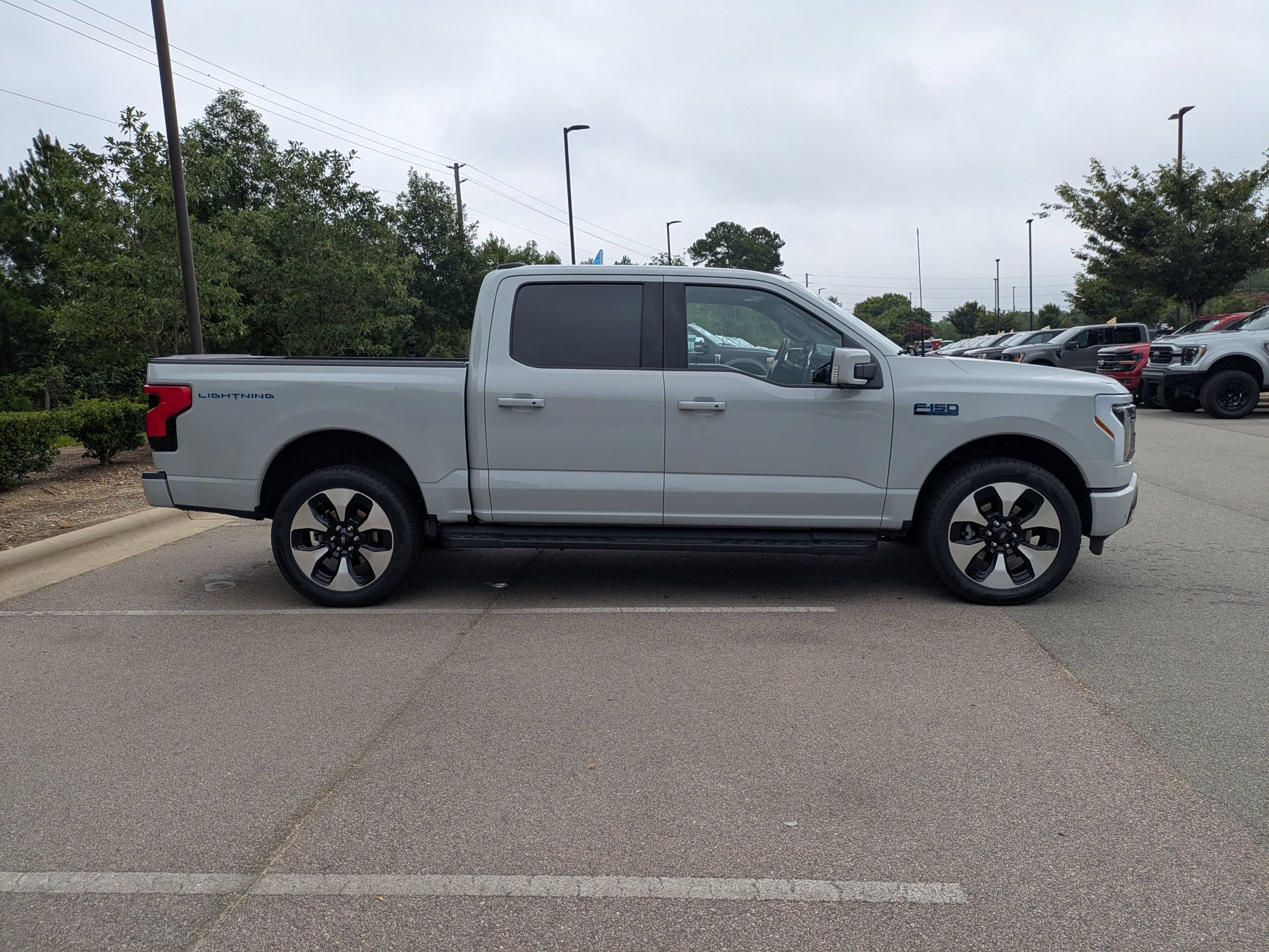Certified 2024 Ford F150 Lightning Platinum AWD/4WD image 3