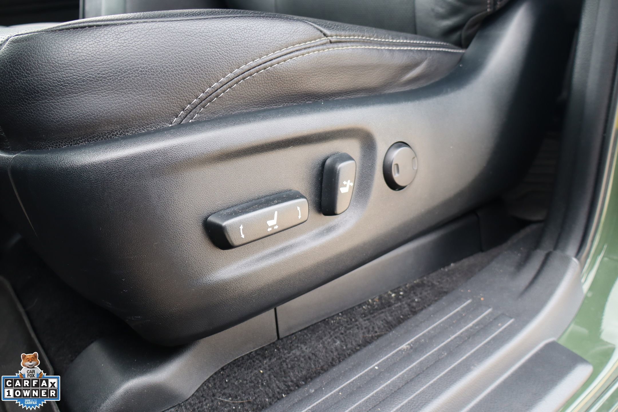 Used 2022 Toyota 4Runner Limited AWD/4WD image 15