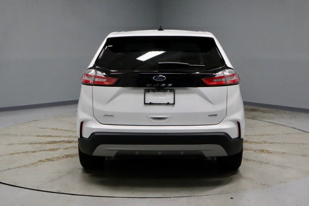 Certified 2024 Ford Edge SEL image 4