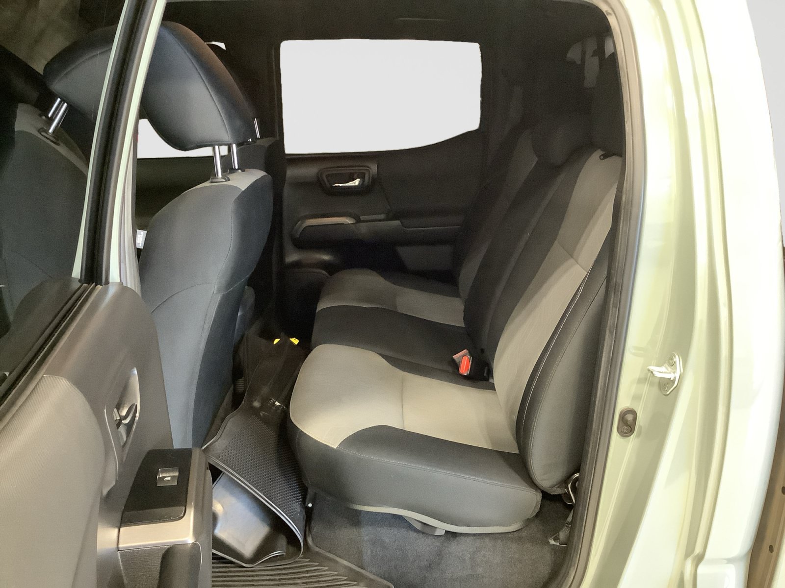 Used 2023 Toyota Tacoma TRD Sport w/ Advanced Technology Package AWD/4WD image 20