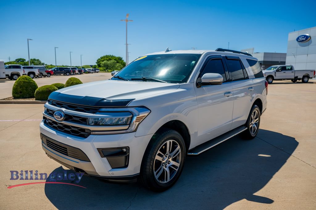 Certified 2023 Ford Expedition XLT AWD/4WD image 3