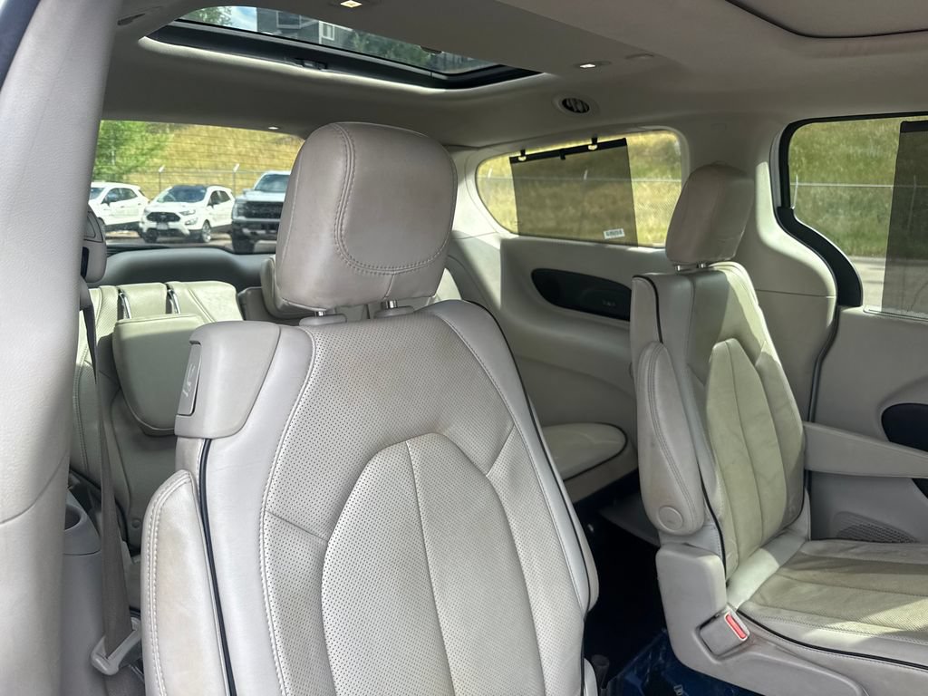 Used 2021 Chrysler Pacifica Limited w/ Premium & Safety Sphere Group AWD/4WD image 25