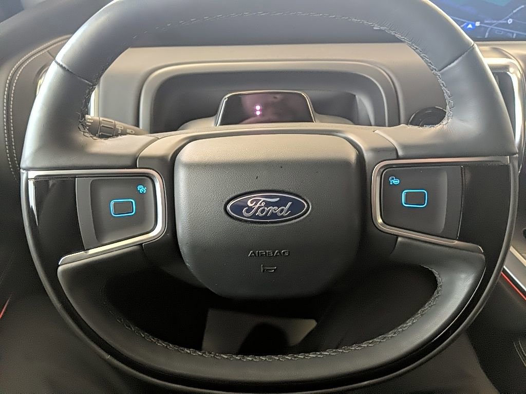 Certified 2025 Ford Expedition Max Platinum image 19