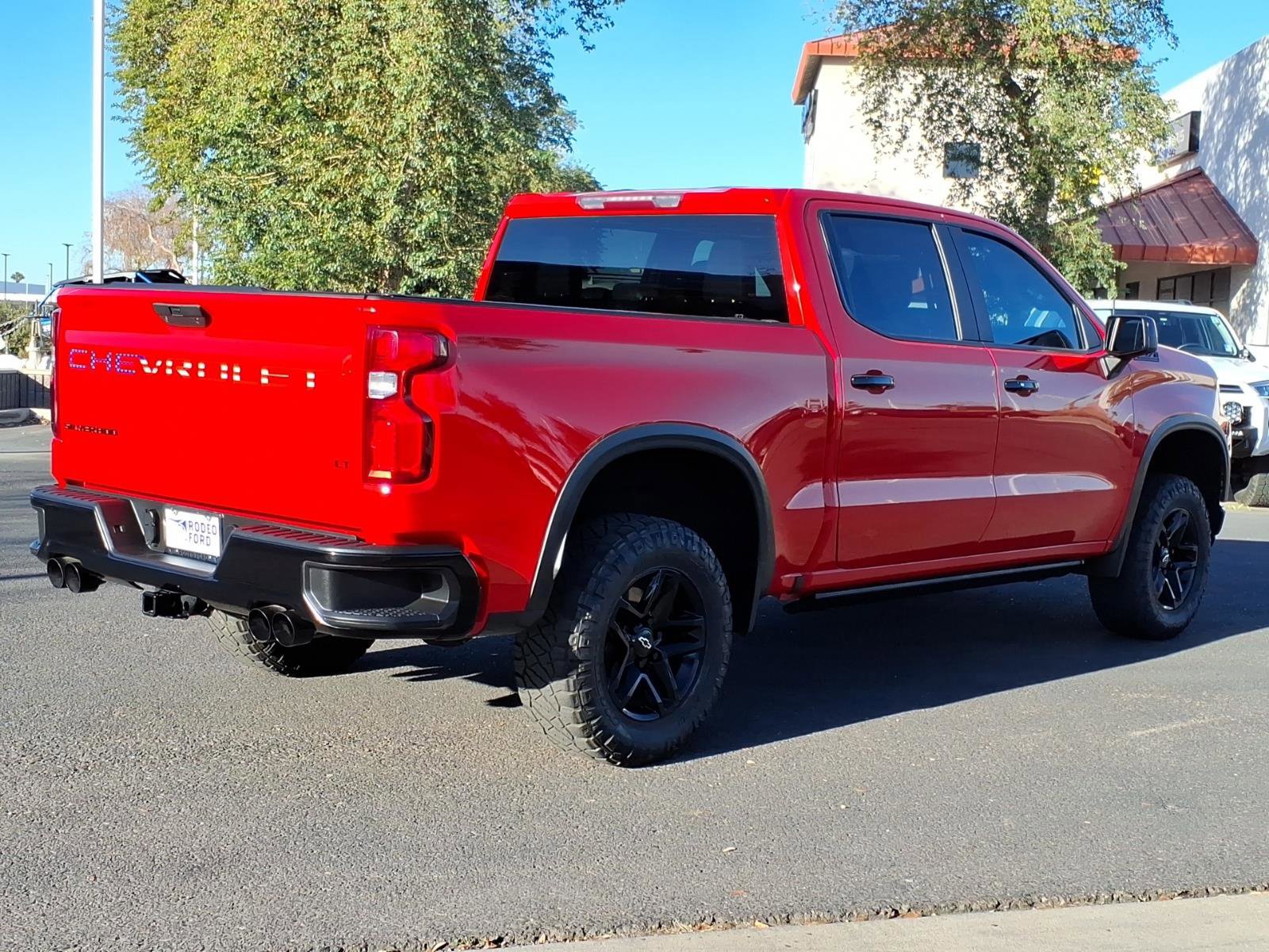 Used 2021 Chevrolet Silverado 1500 LT Trail Boss image 4