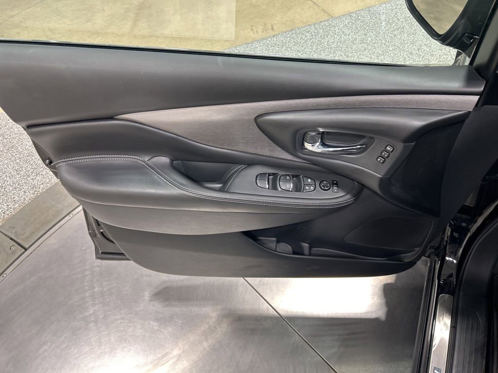 Used 2022 Nissan Murano SL w/ SL Moonroof Package AWD/4WD image 15