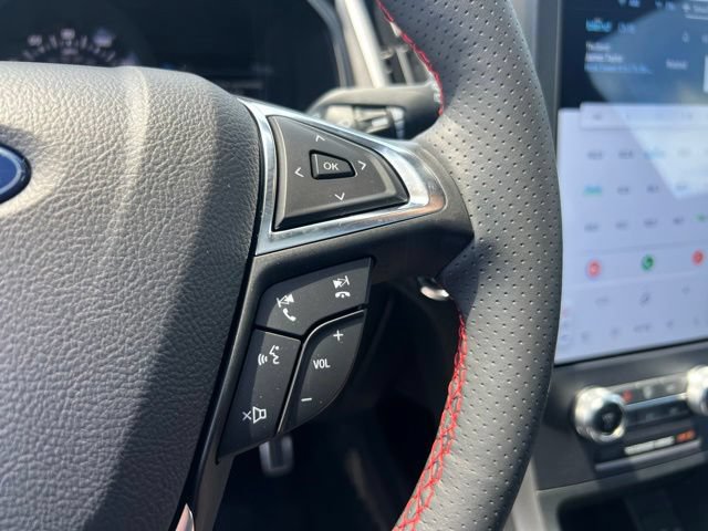 Certified 2024 Ford Edge ST-Line AWD/4WD image 10