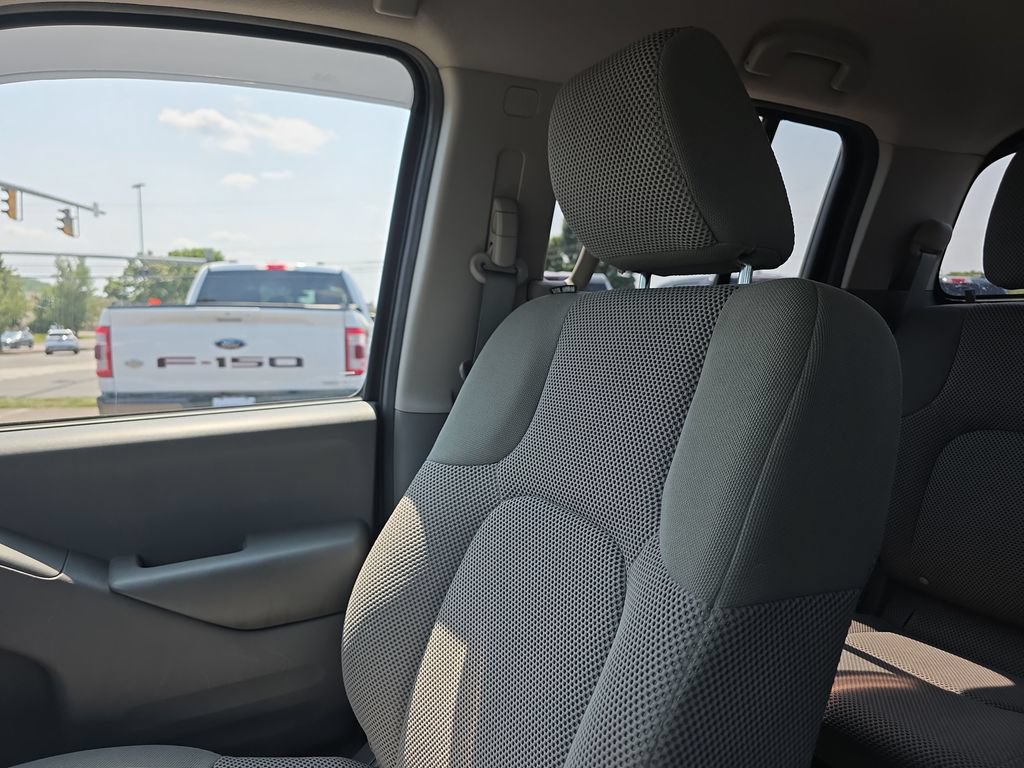 Used 2017 Nissan Frontier SV AWD/4WD image 41