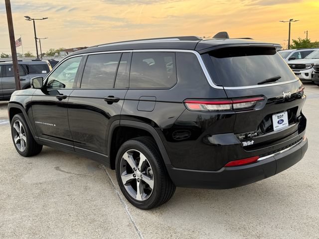 Used 2023 Jeep Grand Cherokee L Limited AWD/4WD image 10