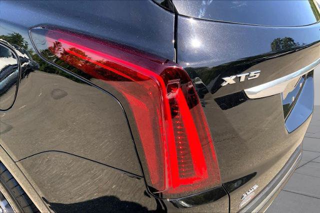 Used 2020 Cadillac XT5 Premium Luxury w/ Platinum Package AWD/4WD image 28