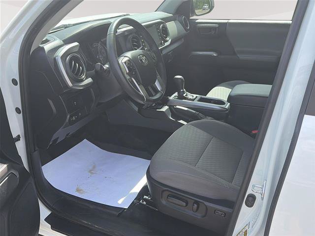 Used 2022 Toyota Tacoma SR5 w/ Technology Package AWD/4WD image 18