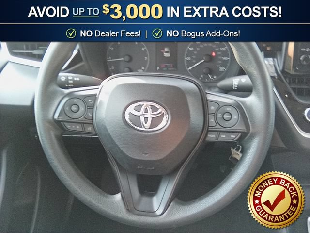 Used 2025 Toyota Corolla LE FWD image 18