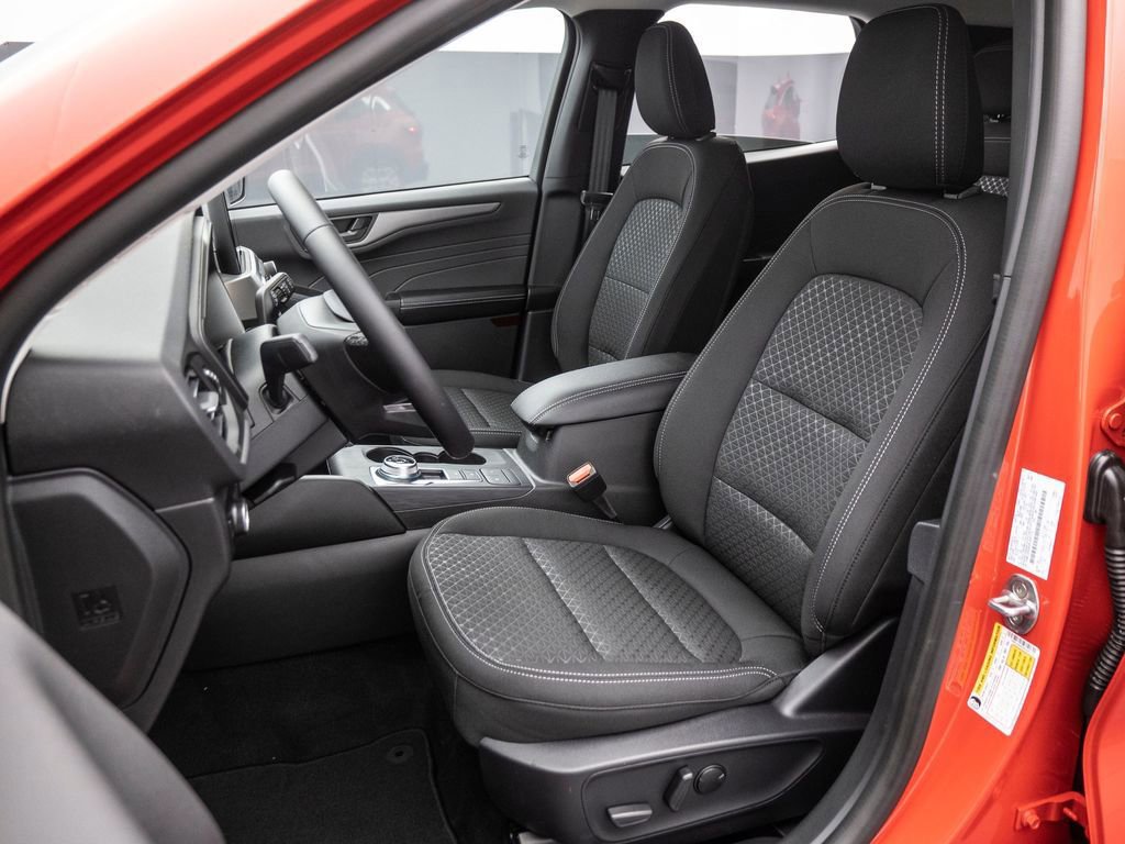 Certified 2024 Ford Escape Active image 37