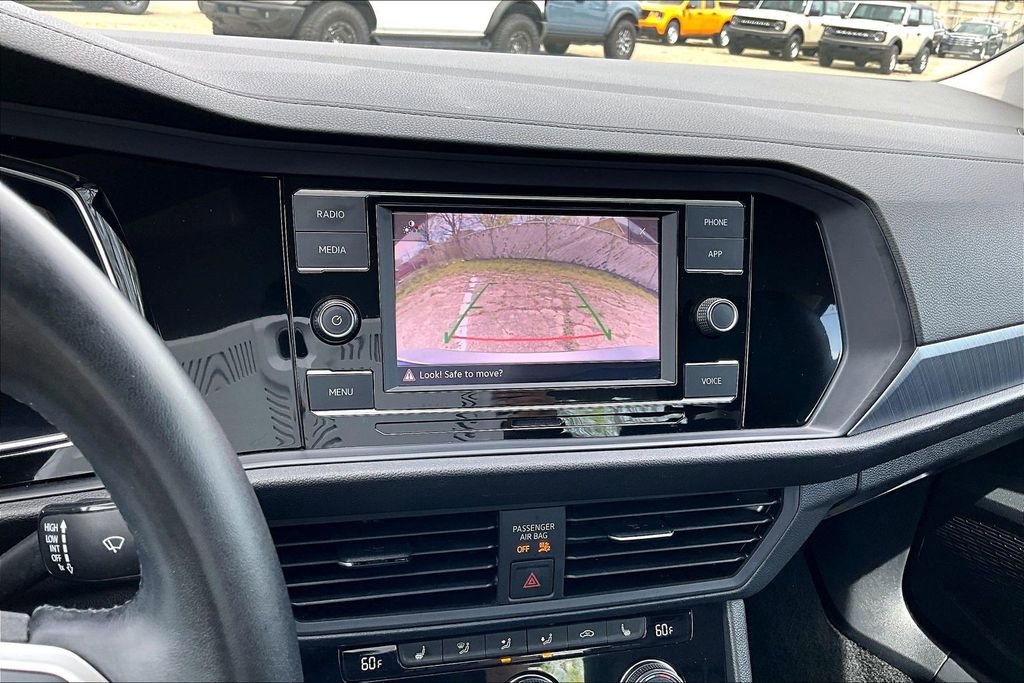 Used 2024 Volkswagen Jetta SE FWD image 21