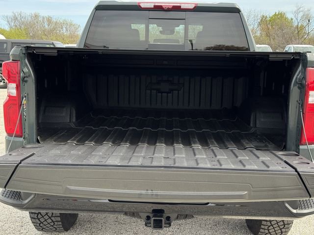 Used 2026 Chevrolet Silverado 1500 ZR2 w/ Dark Appearance Package image 34