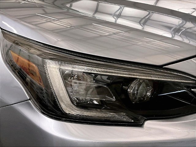 Used 2021 Subaru Outback Premium AWD/4WD image 27