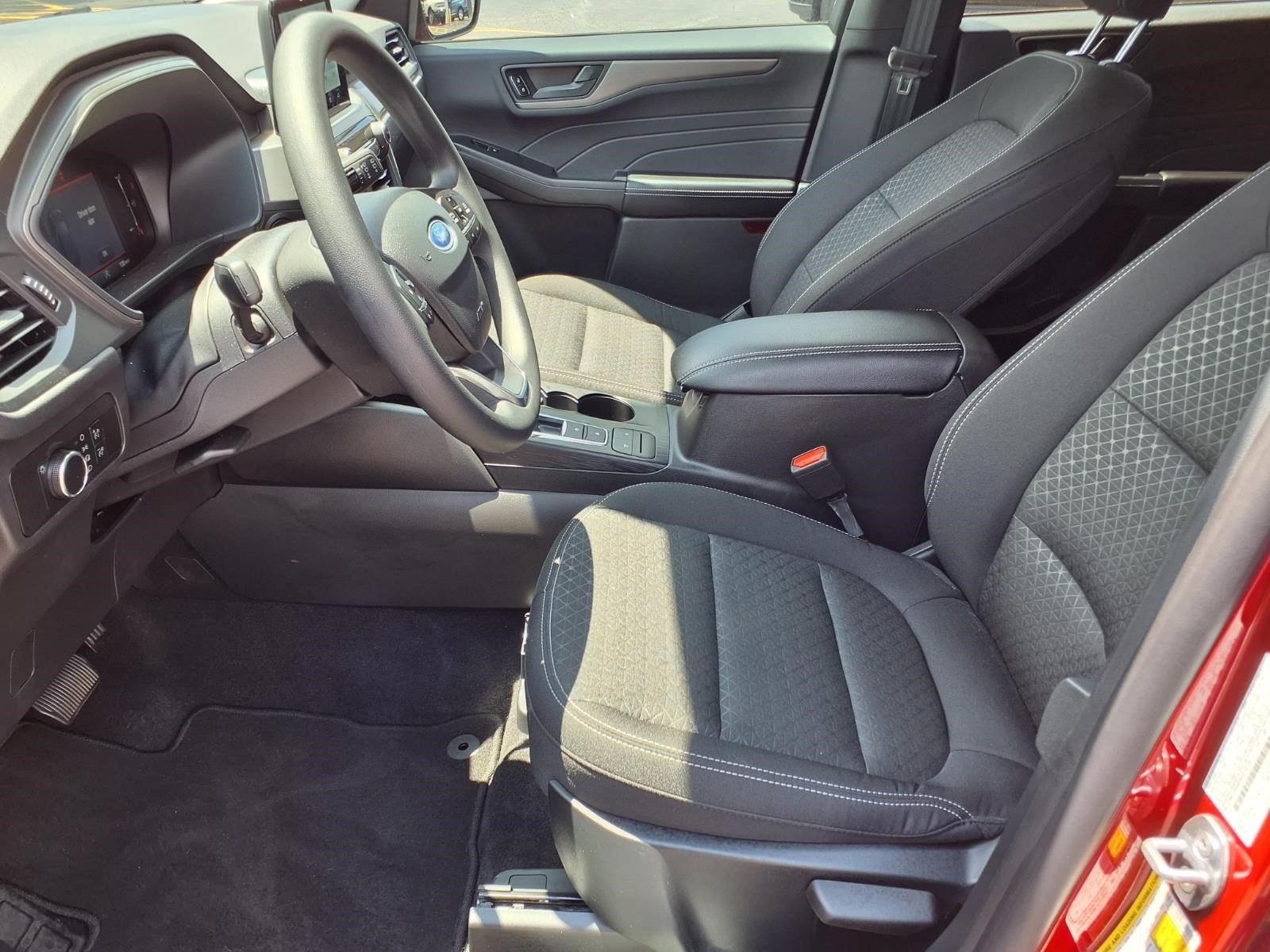 Certified 2025 Ford Escape Active FWD image 14