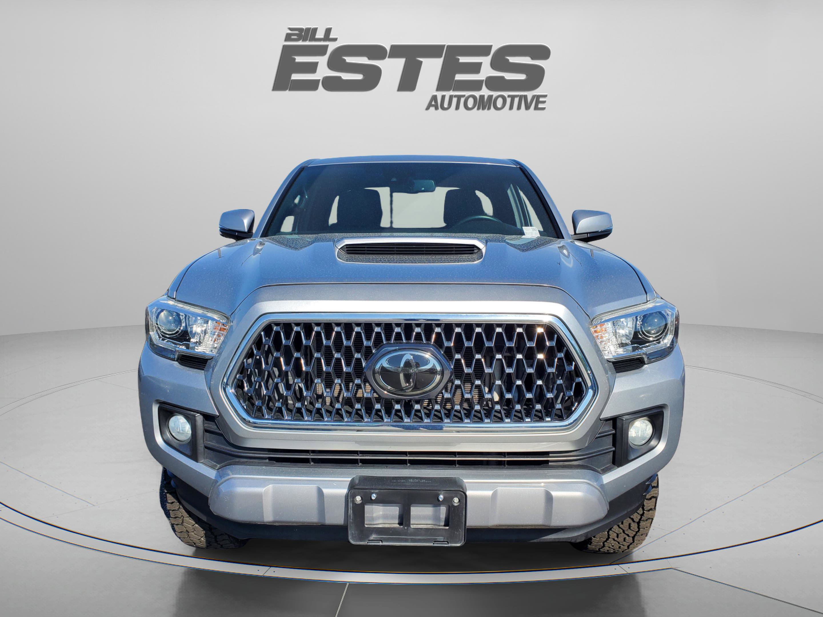 Used 2019 Toyota Tacoma TRD Sport w/ Technology Package AWD/4WD image 6