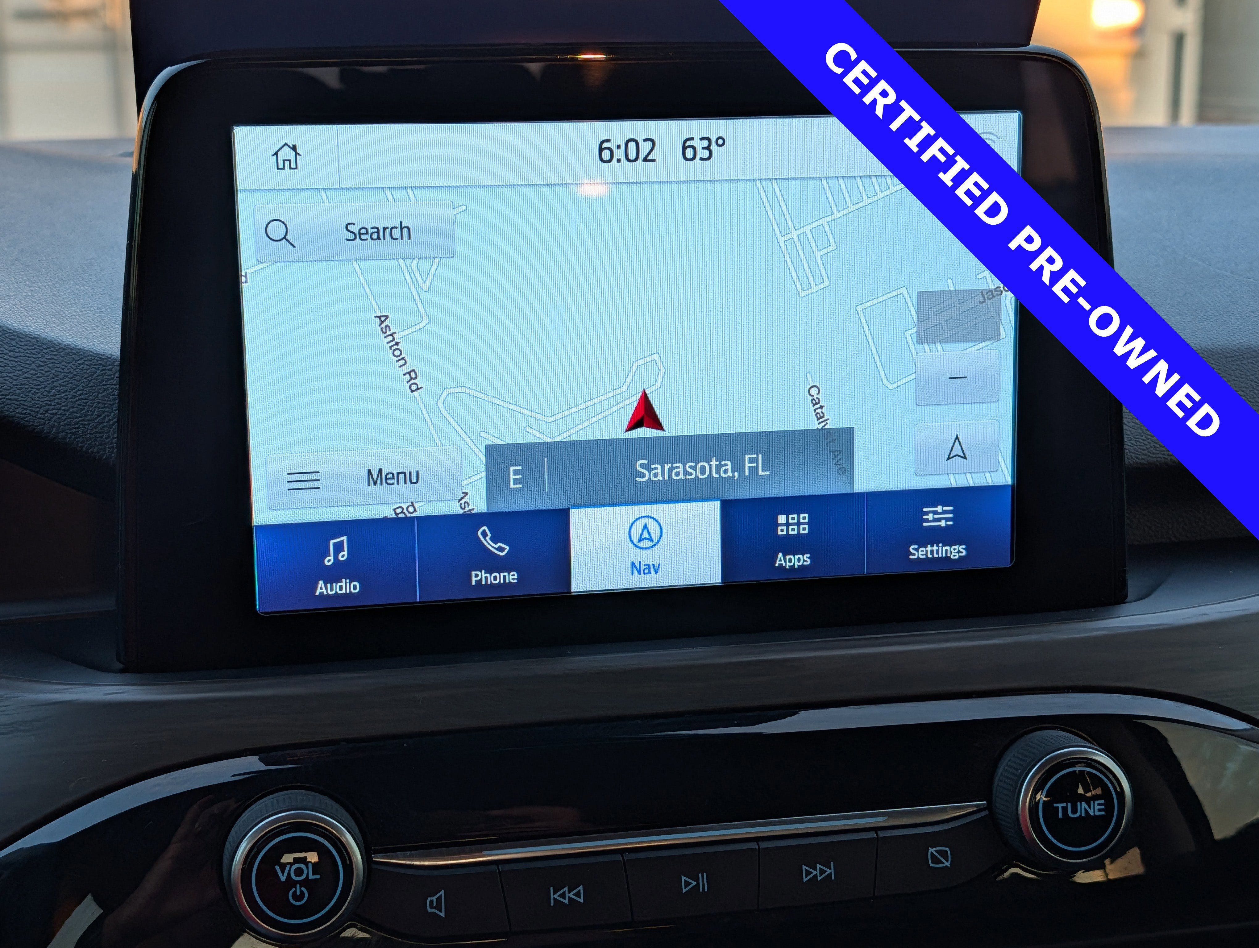 Certified 2020 Ford Escape Titanium image 29