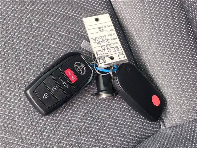 Used 2024 Toyota Corolla SE FWD image 25