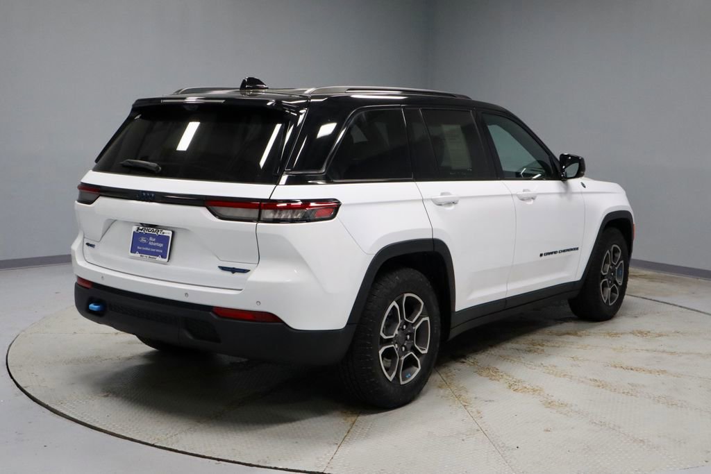 Used 2022 Jeep Grand Cherokee Trailhawk w/ Luxury Tech Group III AWD/4WD image 5