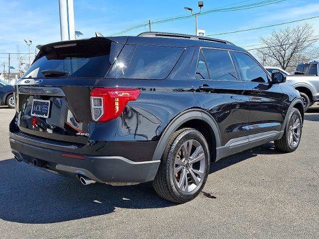 Certified 2023 Ford Explorer XLT w/ Equipment Group 202A AWD/4WD image 4