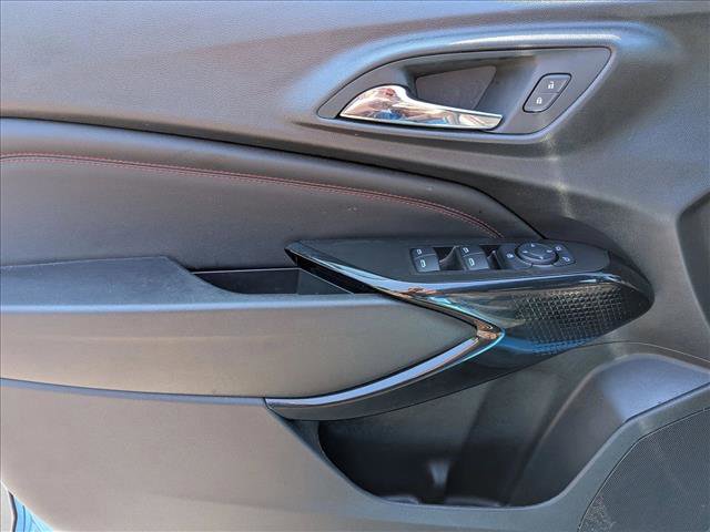Used 2025 Chevrolet Trax RS w/ Driver Confidence Package FWD image 10
