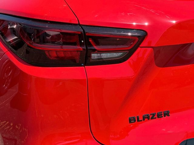 Used 2023 Chevrolet Blazer RS w/ Enhanced Convenience Package FWD image 29
