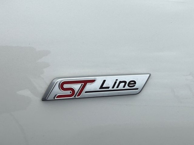 Certified 2023 Ford Escape ST-Line w/ Tech Pack #1 AWD/4WD image 31