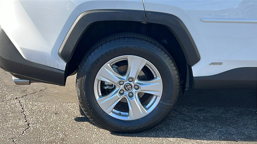 Used 2019 Toyota RAV4 XLE image 5