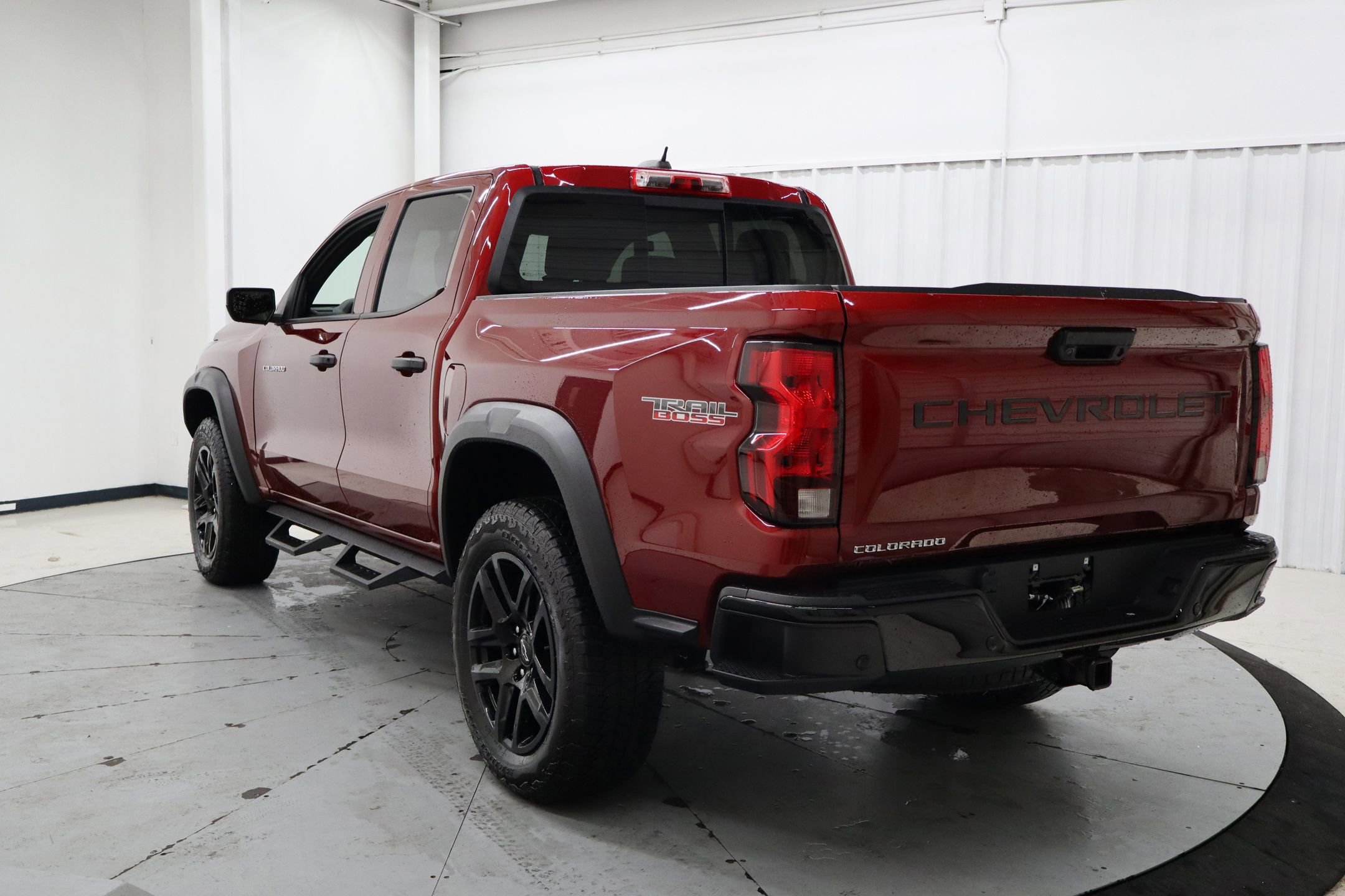 Used 2025 Chevrolet Colorado Trail Boss image 3