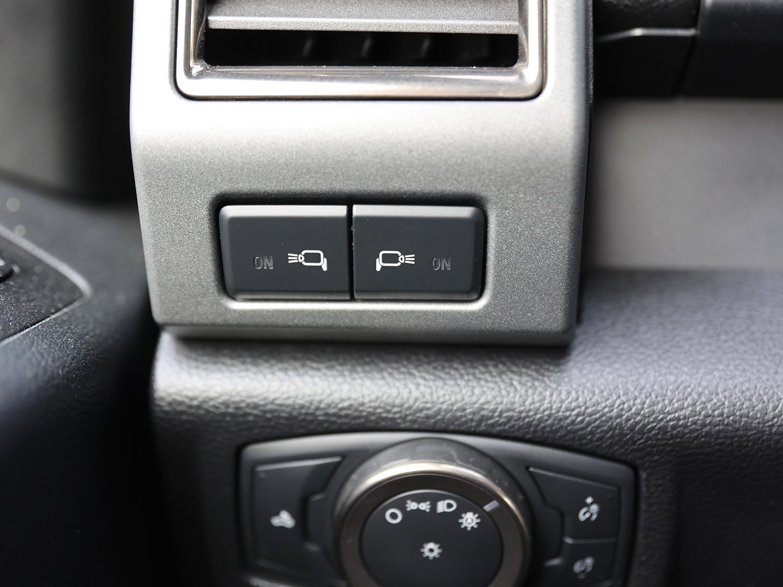 Certified 2020 Ford F150 Raptor w/ Equipment Group 802A Luxury image 42