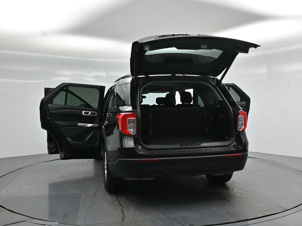 Certified 2023 Ford Explorer XLT RWD image 32