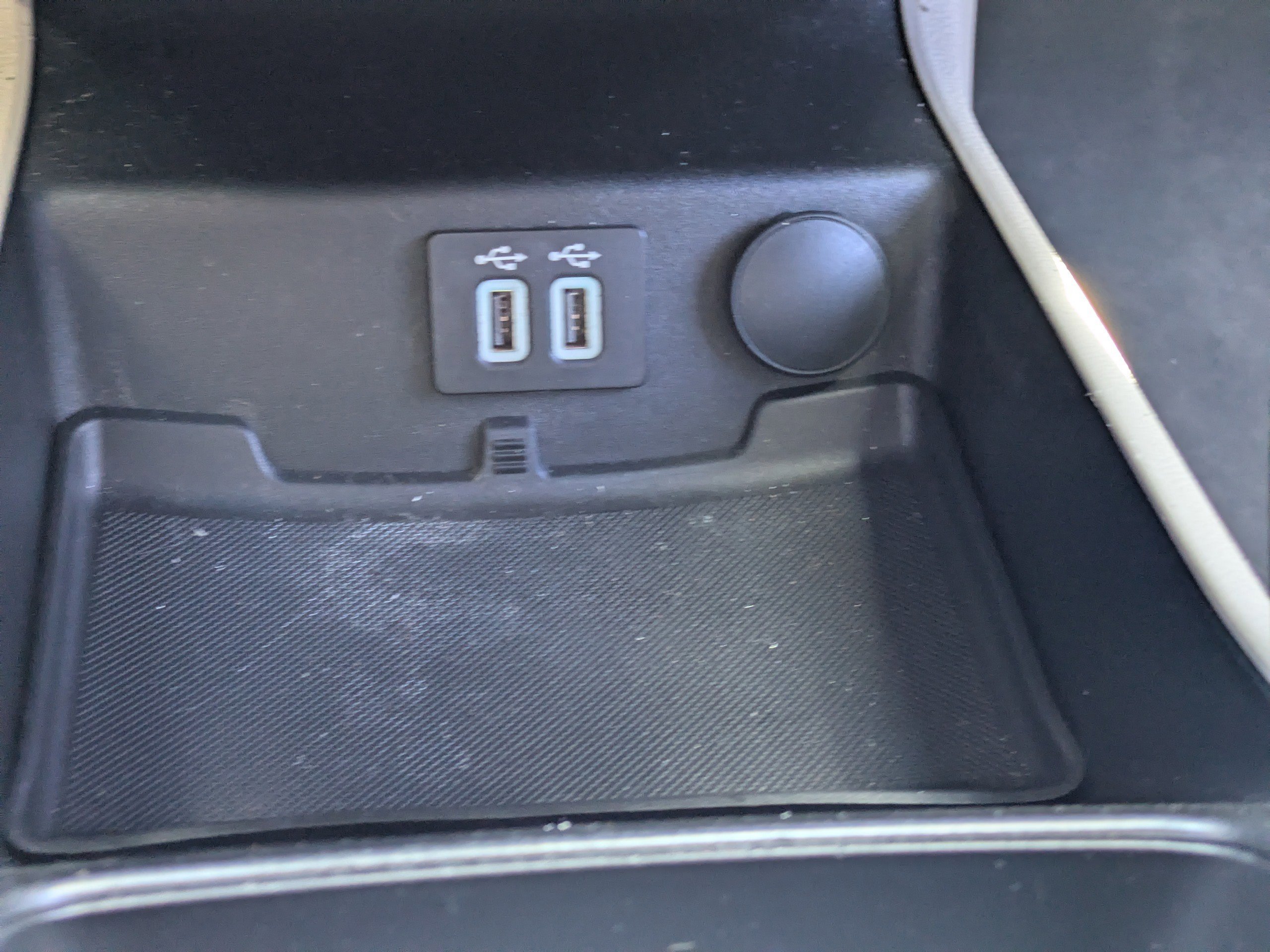 Certified 2020 Ford Fusion SE FWD image 25