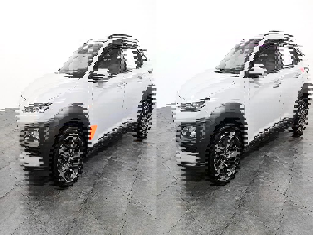 Used 2020 Hyundai Kona Ultimate w/ Cargo Package AWD/4WD image 3