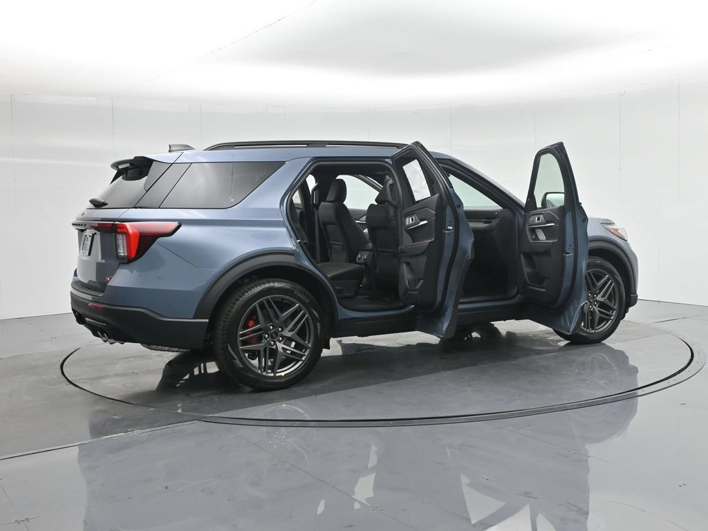 Certified 2025 Ford Explorer ST w/ Sun And Sound Package AWD/4WD image 6