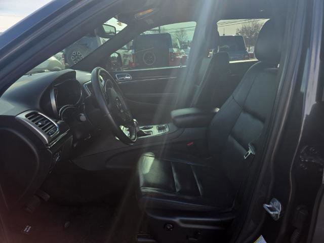 Used 2018 Jeep Grand Cherokee Limited image 23