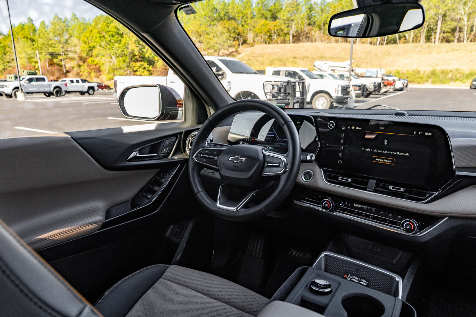 Used 2025 Chevrolet Equinox ACTIV w/ Convenience Package III FWD image 32