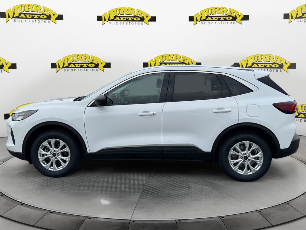 Certified 2024 Ford Escape Active w/ Tech Pack #1 AWD/4WD image 2