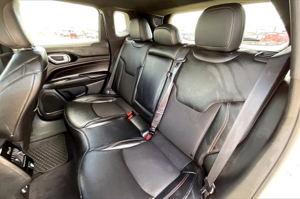 Used 2024 Jeep Compass Trailhawk image 19