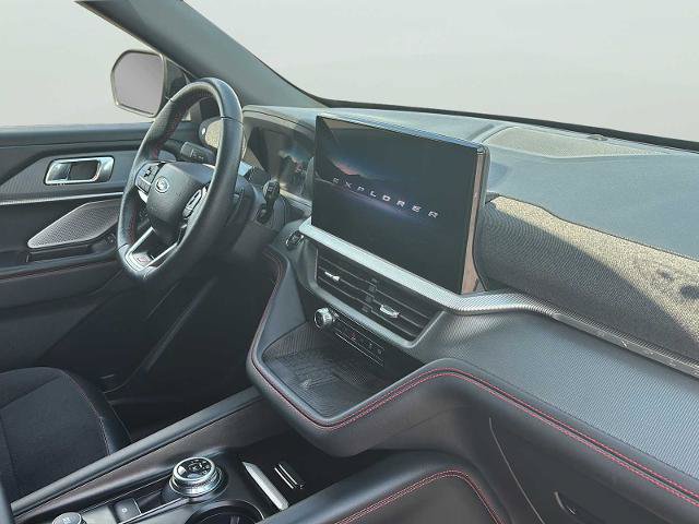 Certified 2025 Ford Explorer ST AWD/4WD image 14