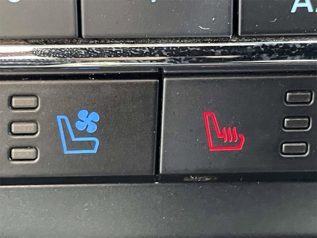 Certified 2023 Ford F350 Lariat w/ Lariat Ultimate Package image 19