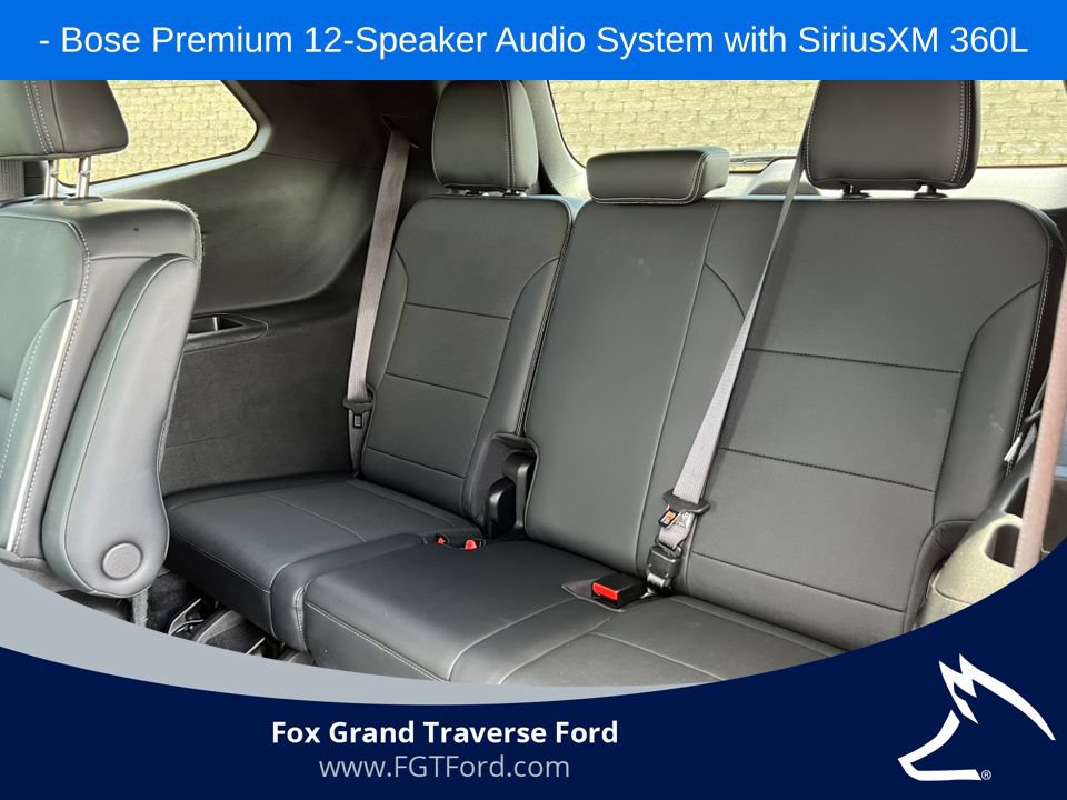 Used 2025 Buick Enclave Preferred AWD/4WD image 6