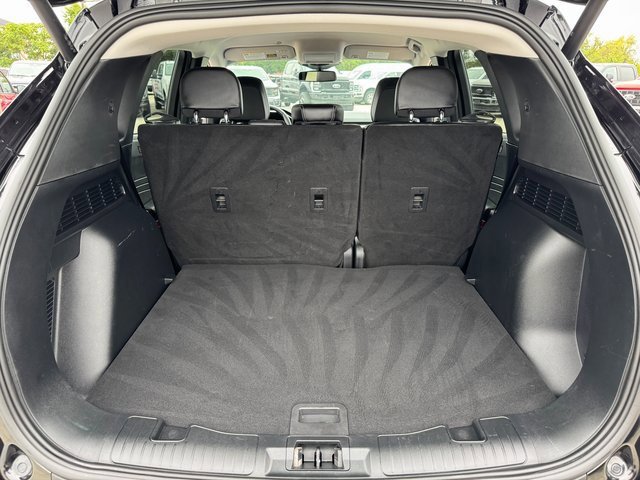 Certified 2025 Ford Escape SE w/ PHEV Premium Package image 19