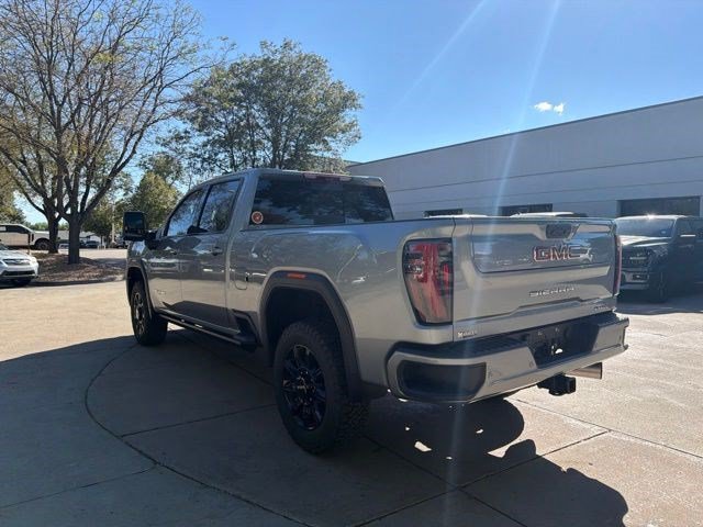 Used 2024 GMC Sierra 3500 AT4 w/ AT4 Premium Plus Package AWD/4WD image 5
